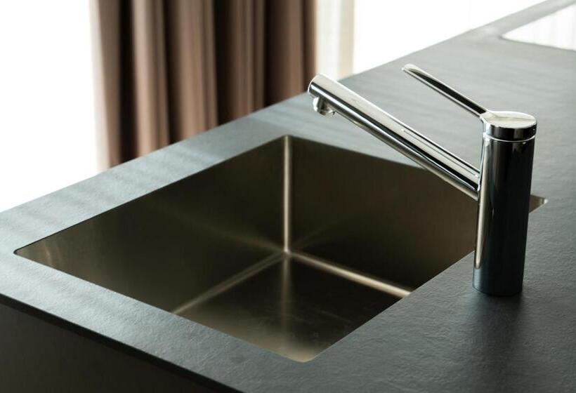 Президентский Люкс, Arbed Living Hotel   Supercharger