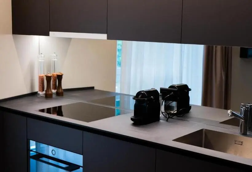 スイート（家族用）, Arbed Living Hotel   Supercharger