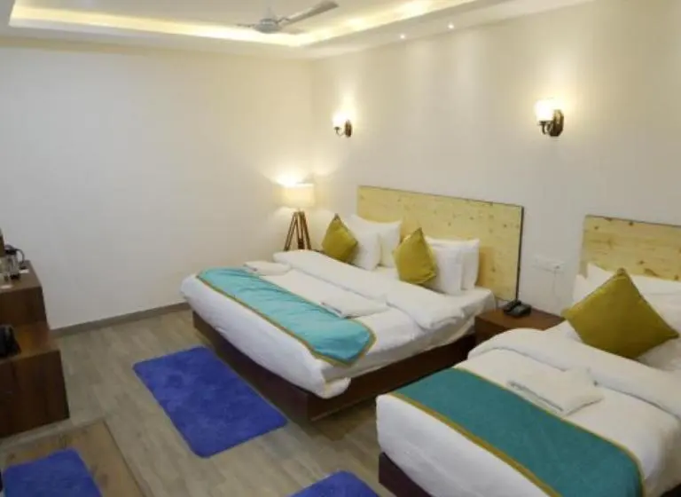 Deluxe Kolmen Hengen Huone, Panchvati Inn Uttarakhand