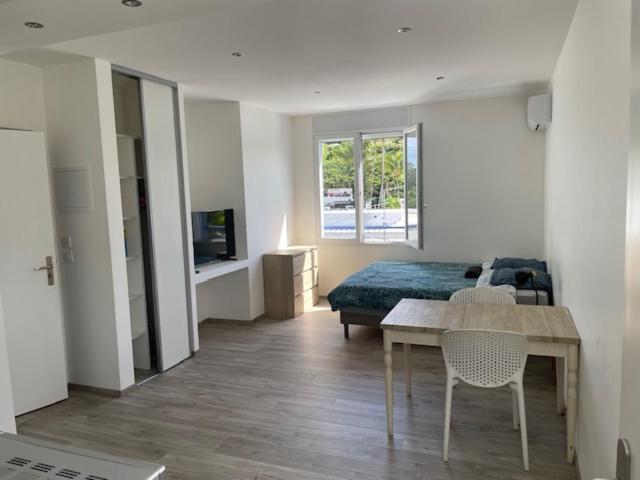 استودیوی استاندارد, Ocean House