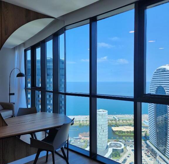 آپارتمان 1 خوابه با چشم‌انداز دریا, Sea View Plaza Batumi Centre