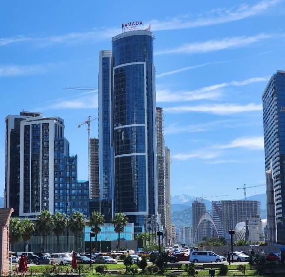 آپارتمان 1 خوابه با چشم‌انداز دریا, Sea View Plaza Batumi Centre