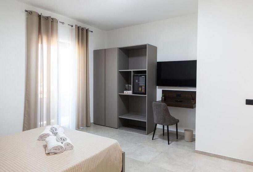 חדר דלוקס עם מרפסת, Flamengo Rooms