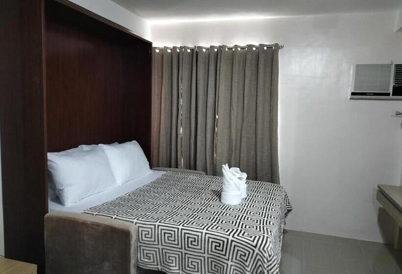 استودیوی استاندارد, Comfy 33 The Persimmon Studio