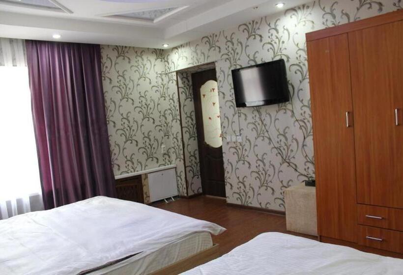 اتاق استاندارد با سرویس بهداشتی مشترک, Musarat Saray