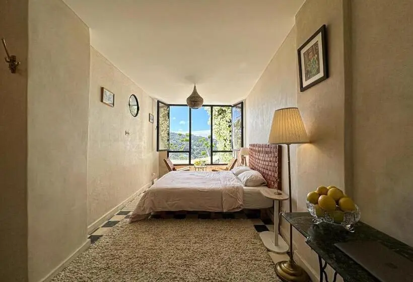 اتاق استاندارد با چشم‌انداز کوهستان, Mar Y Montana House