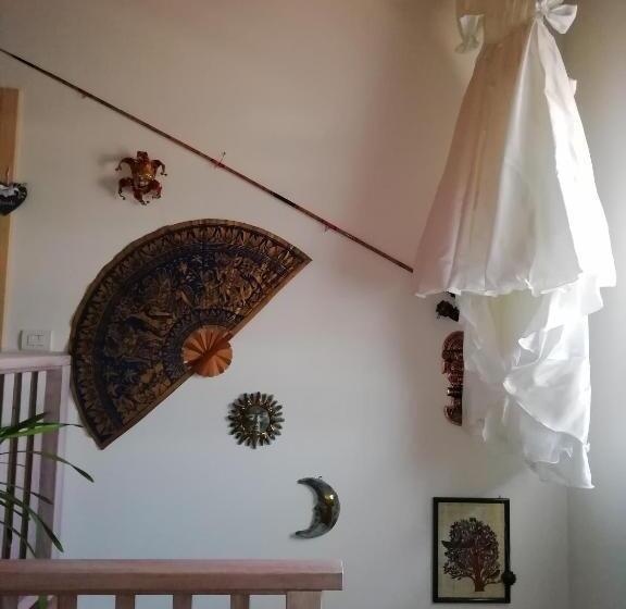 غرفة قياسية حمام مشترك, Castelcharme B&b