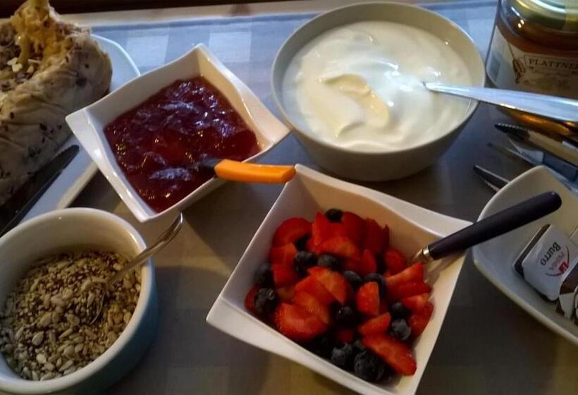 غرفة قياسية حمام مشترك, Castelcharme B&b