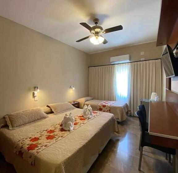 标准三人间, Ciudad Del Sol