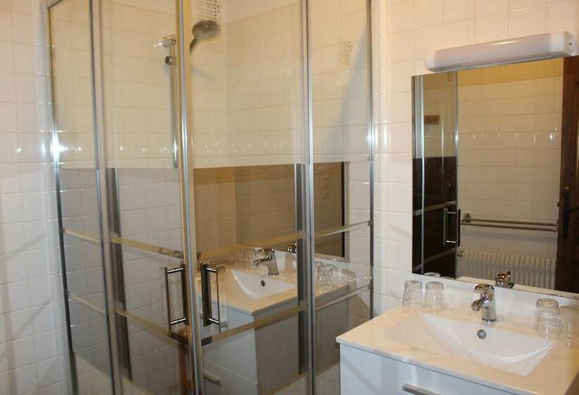 经济房, La Bastide Du Logis Du Pin