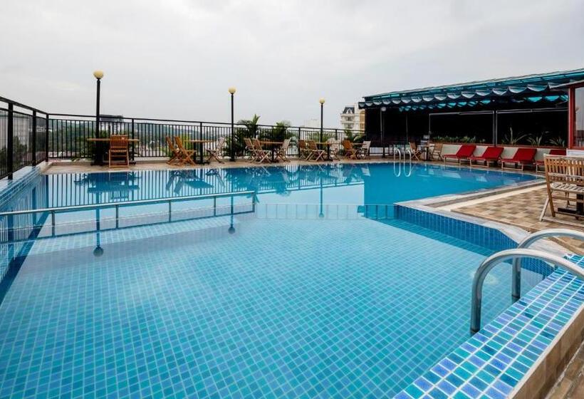 سوئیت با تخت بزرگ, Levan