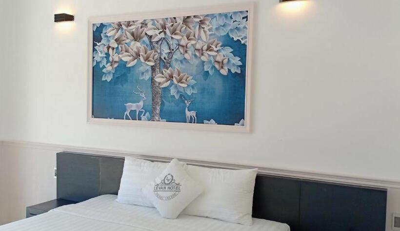 اتاق سوپریور, Levan