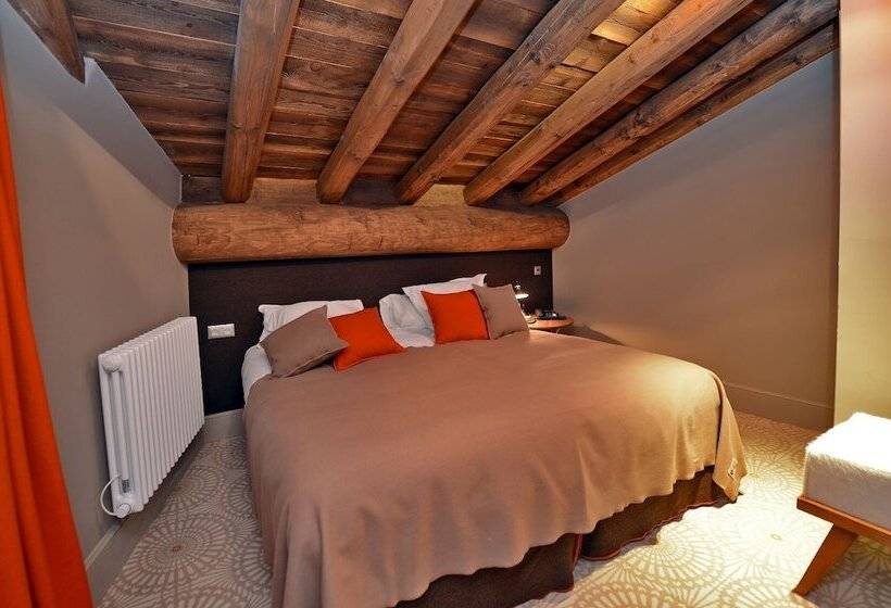 اتاق دوبلکس, Maison De Famille Les 5 Frères