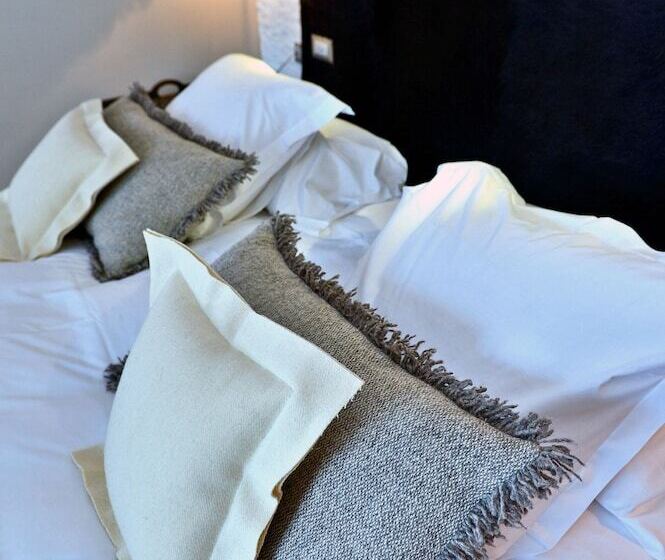 اتاق استاندارد, Maison De Famille Les 5 Frères