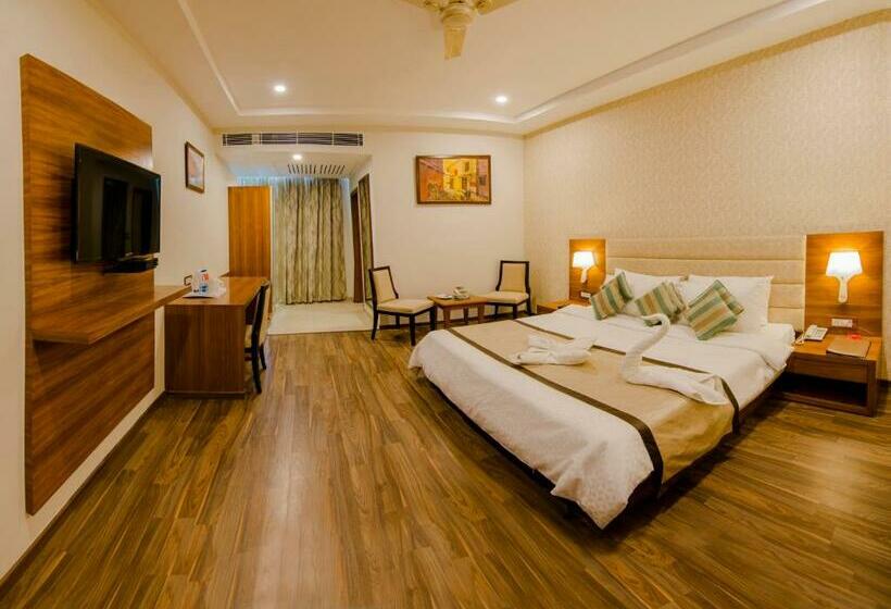Номер Deluxe, The India Benares