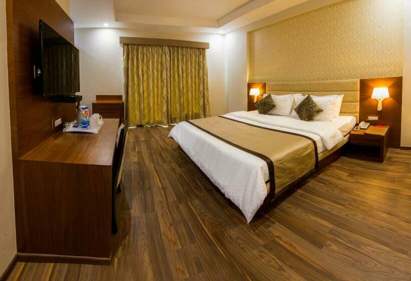 디럭스 룸, The India Benares