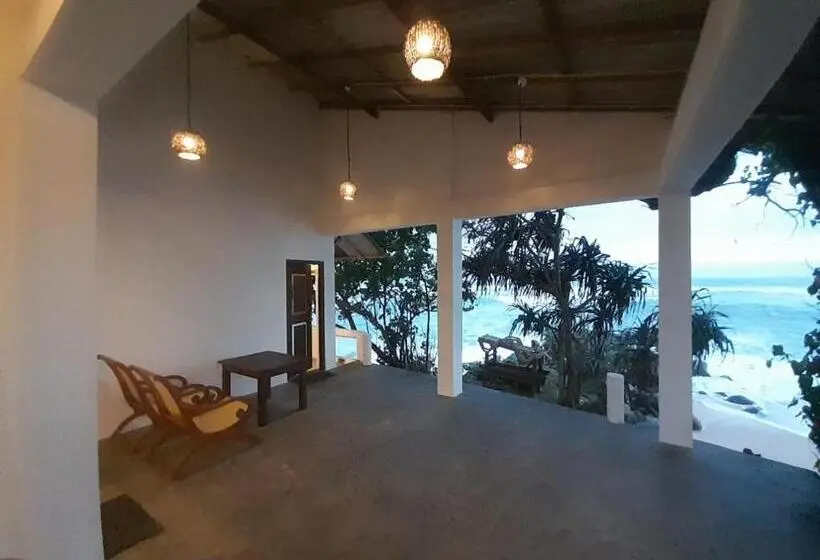 オーシャンビューデラックスルーム, Sooriya Villa