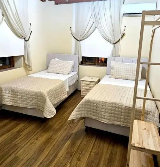 Standard-huone Jaettu Kylpyhuone, Burcu Guest Home