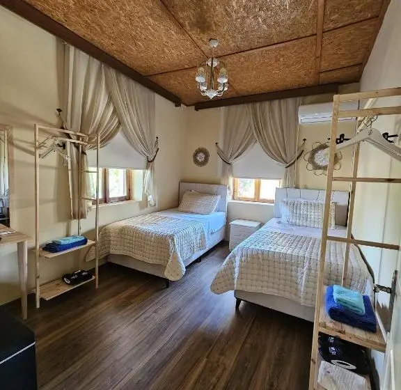 Standard-huone Jaettu Kylpyhuone, Burcu Guest Home