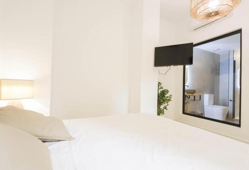 Quarto Estandar Interior, Hostal Roca 26