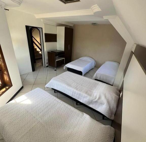 4인용 스탠다드 룸, Pousada Castelo Da Villa   Vila Yolanda, Foz Do Iguaçu