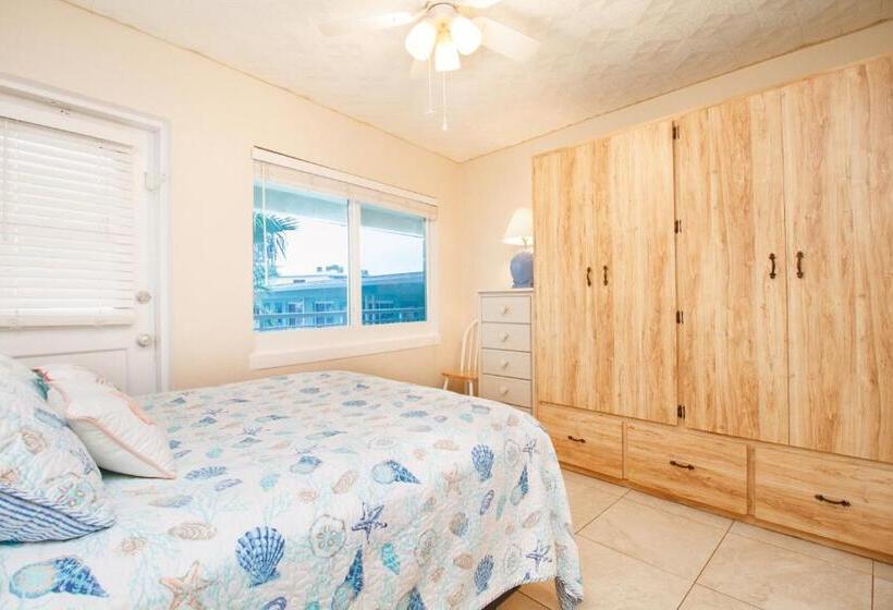 آپارتمان 2 خوابه, Tropic Terrace #41   Beachfront Resort