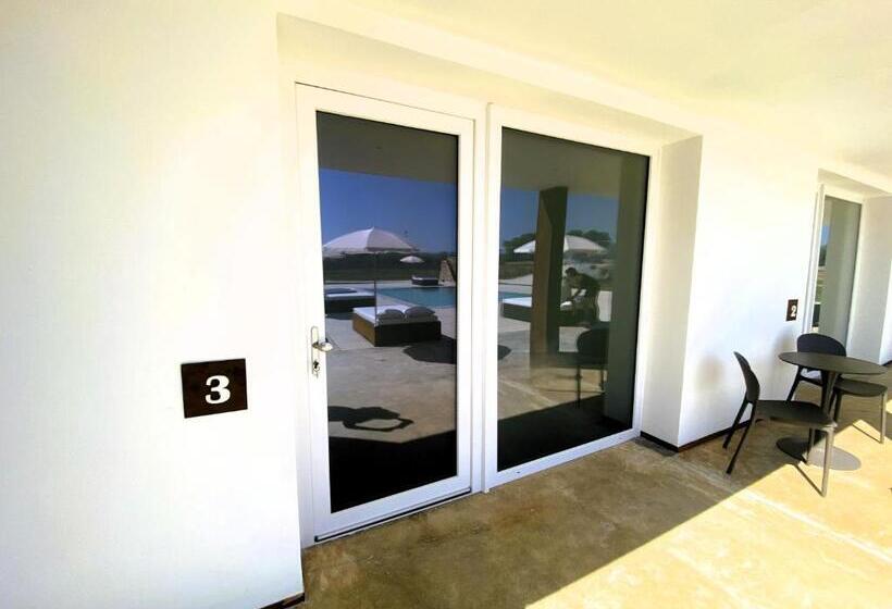 غرفة قياسية مطلّة علي حمام السباحة, Agricola Chiani