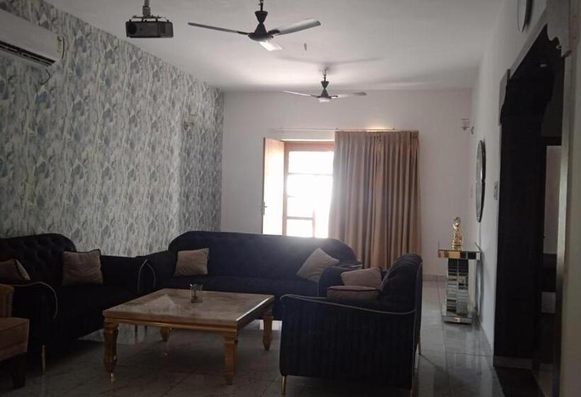 اتاق استاندارد, Fursat Vila