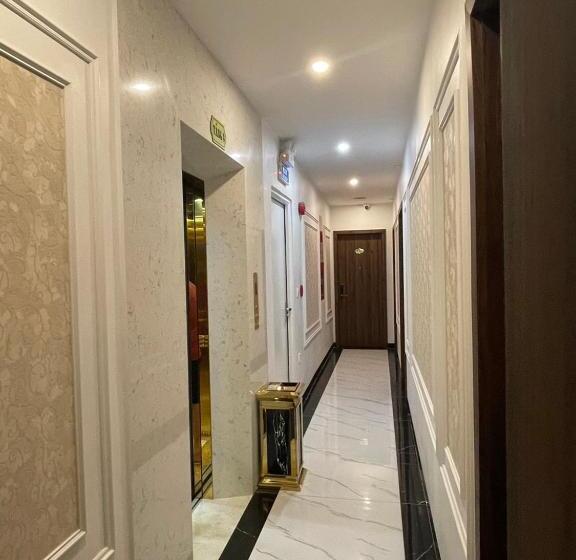 اتاق استاندارد با تخت بزرگ, Nhật Minh