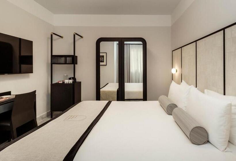 سوئیت جونیور با تراس, San Karlu