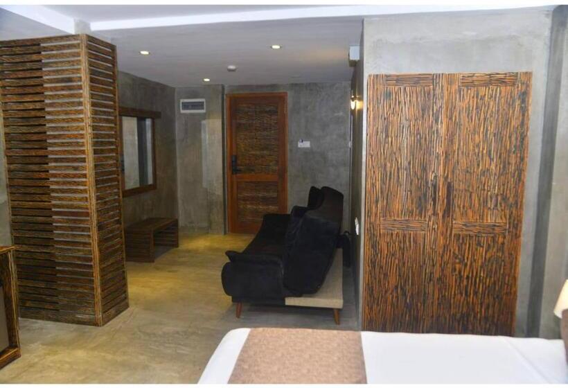 スタンダードルーム, Selene City