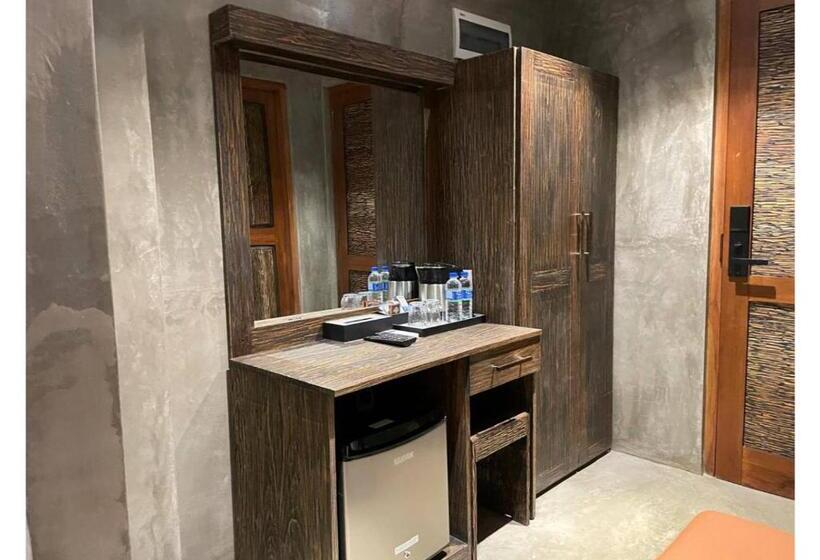 デラックスルーム, Selene City