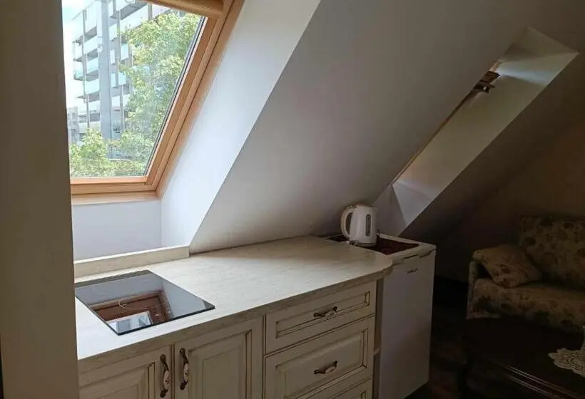 اتاق سوپریور سه تخته, Vila Mažoji Apartamentai
