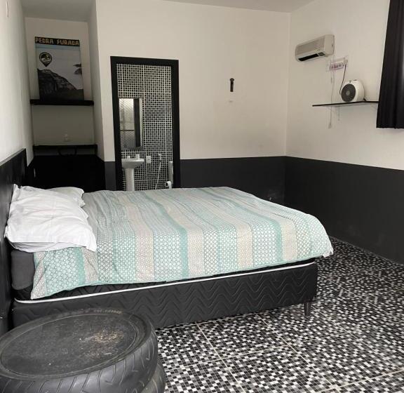 اتاق لوکس, Motogaragem