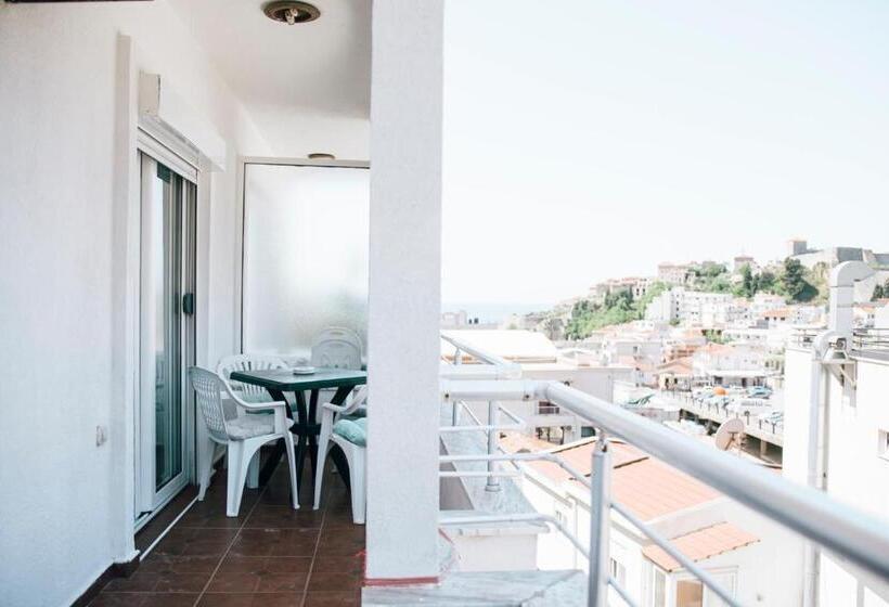 آپارتمان 1 خوابه با بالکن و چشمانداز دریا, Premium Apartments