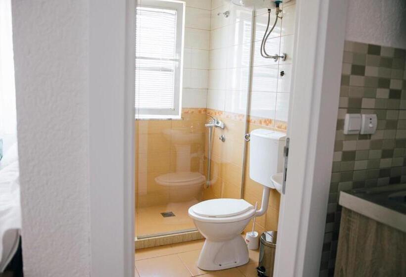 اتاق استاندارد چهار تخته با چشمانداز دریا, Premium Apartments