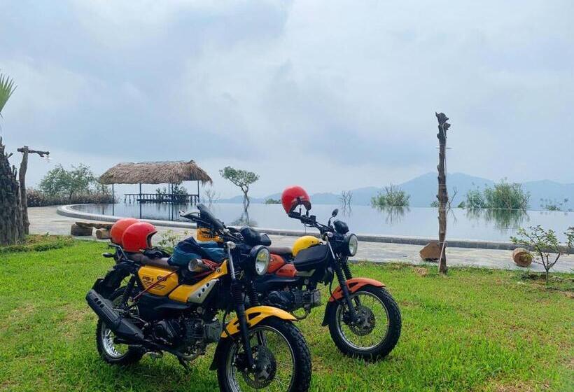 اتاق خانوادگی با چشمانداز کوه, Sim Farmstay Hà Giang