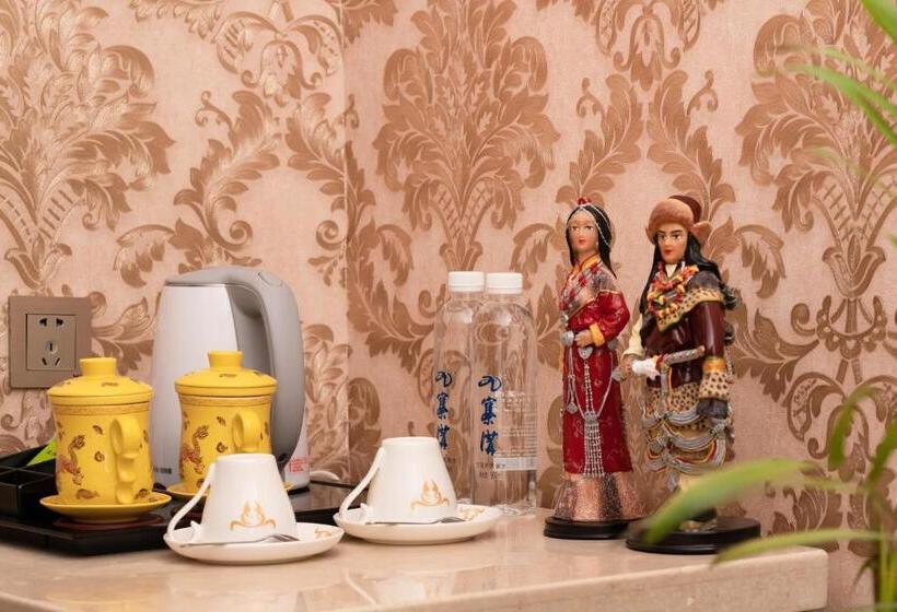 Люкс 3 Спальни, 九寨沟星宇国际大酒店