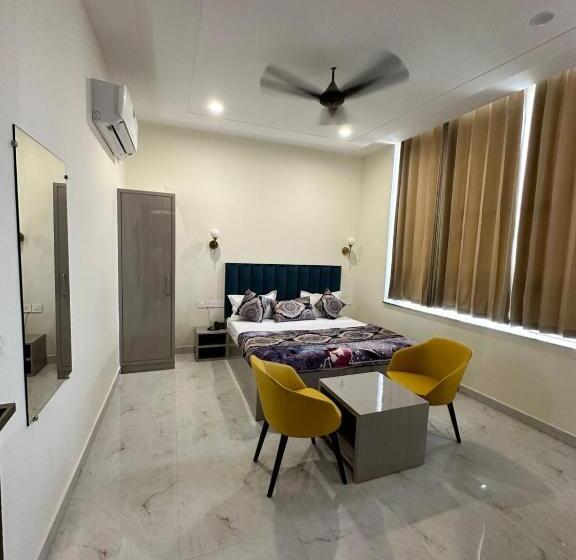 스탠다드 룸 킹사이즈 침대, Blu Breeze