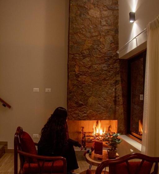 بنگله خانوادگی, Oro Andino Lodge