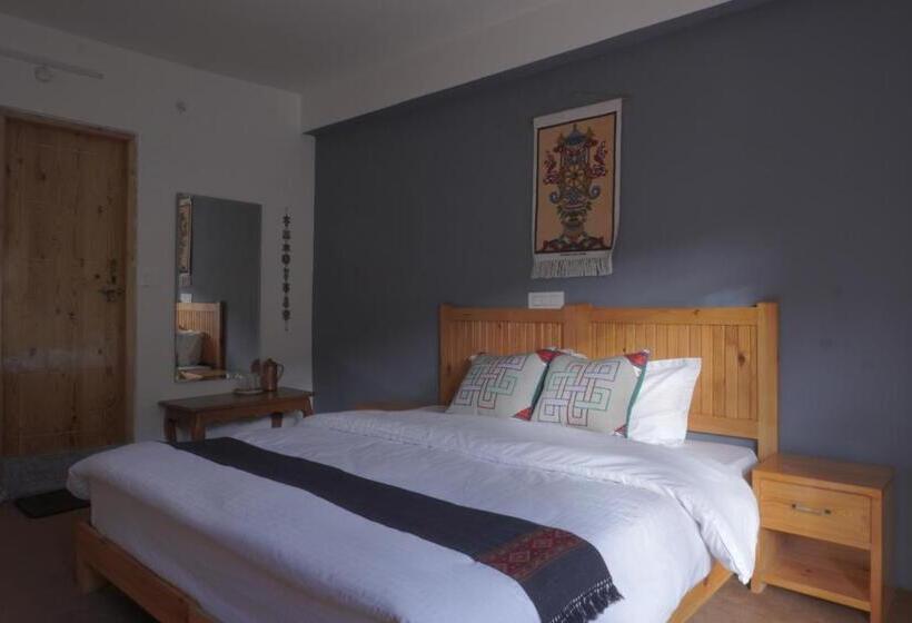 디럭스 룸, Mahabaudha House