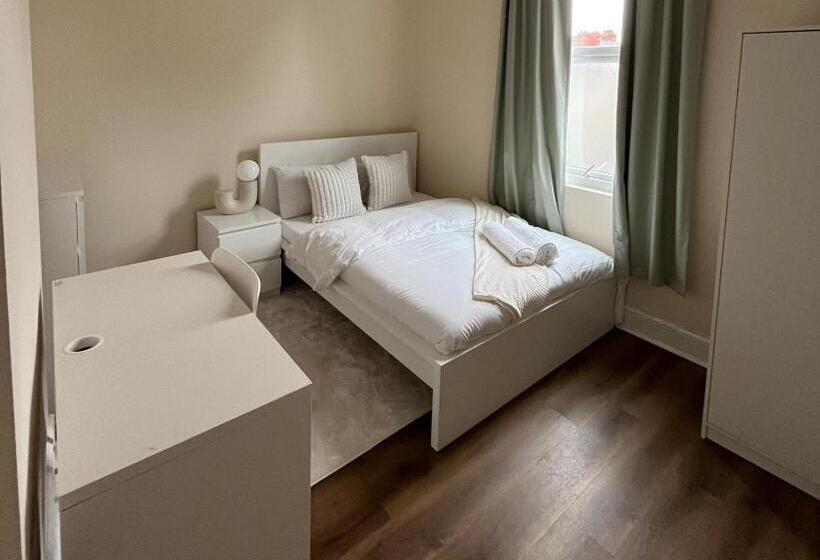 خانه 1 خوابه, Spacious Ensuite Room