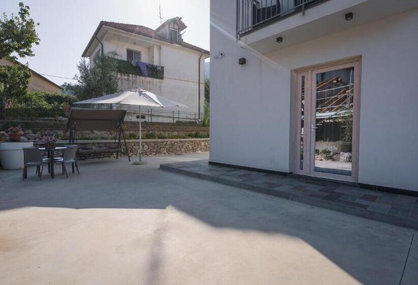 Номер Стандарт с Балконом, Villavità