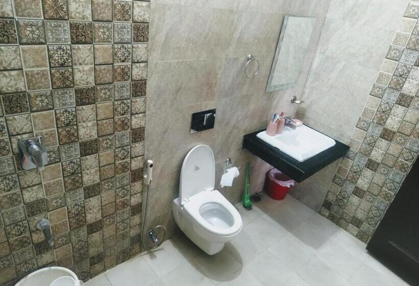 חדר סטנדרט עם מיטת קינג, Queen S View Villa By The Cafe