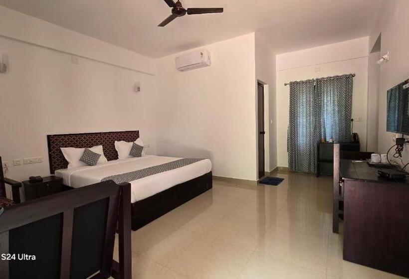 家庭间, Green Auro By Bob Hotels