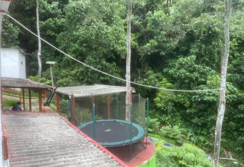 Семейный Номер Вид на Горы, Hostal La Gran Ceci