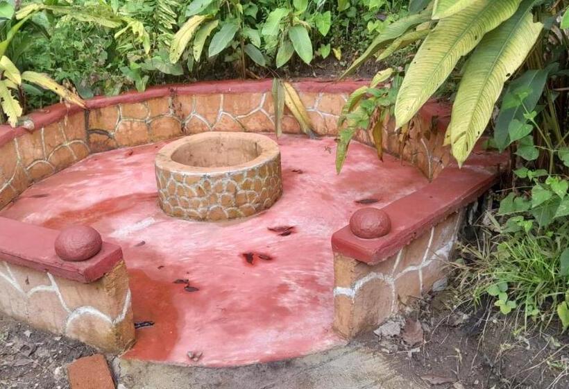 Семейный Номер Вид на Горы, Hostal La Gran Ceci