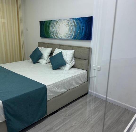 스탠다드 룸 킹사이즈 침대, Blue Maalu Resort