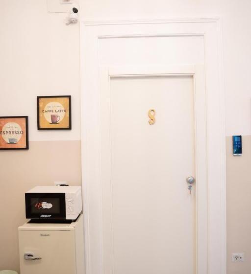 חדר דלוקס, Principe Amedeo 93