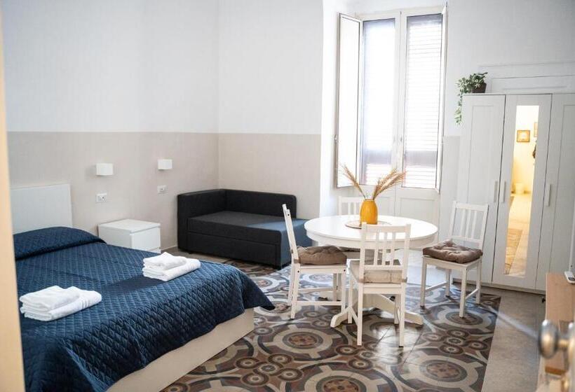 חדר משפתחתי סופריור, Principe Amedeo 93